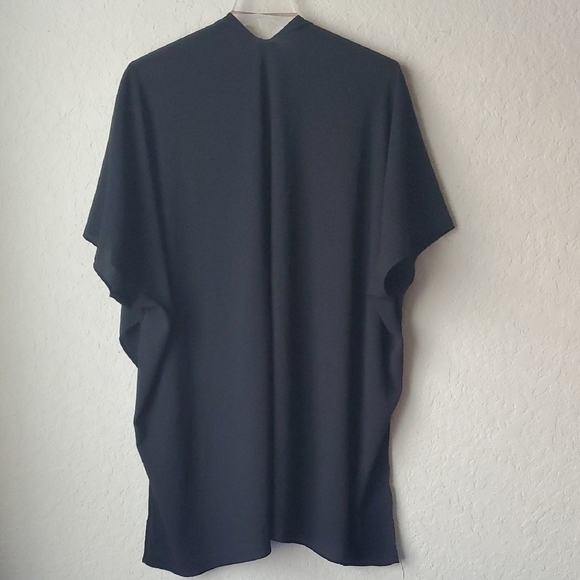 4/$20 Women's Solid Woven Layering Piece - Picture 4 of 5